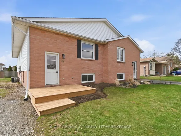 27 Briarsdale Cres, Welland, ON L3C 6R8