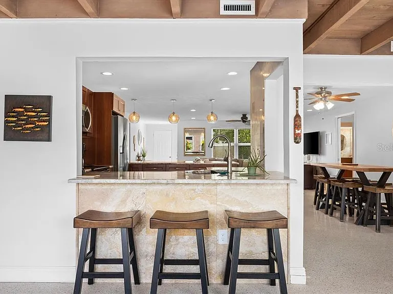 327 Avenida Milano — Photo 20