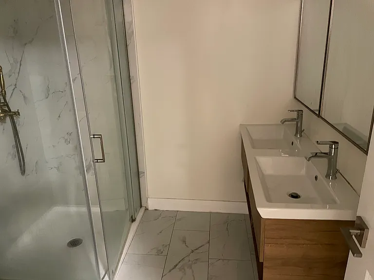 146 Gardiner Ave #8A — Photo 5