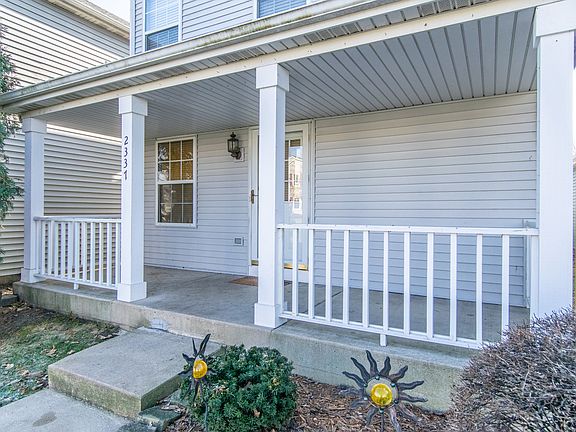 2nd image of 2337 Woodhill Ct
