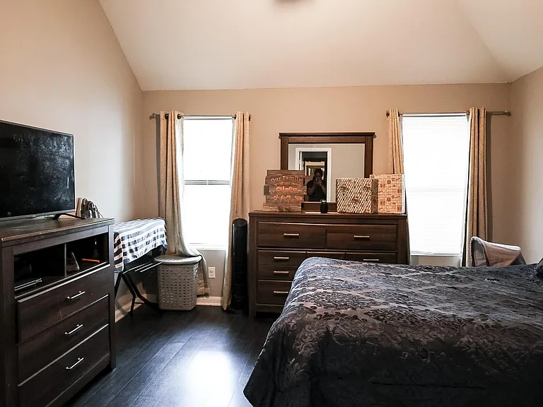 2514 Lee St — Photo 11
