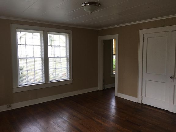 Living room/Bedroom