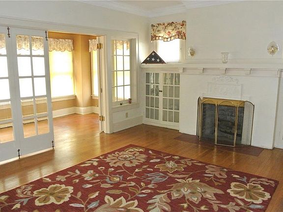 3rd image of 1173 W 7th St