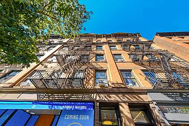 464 Amsterdam Avenue in Upper West Side