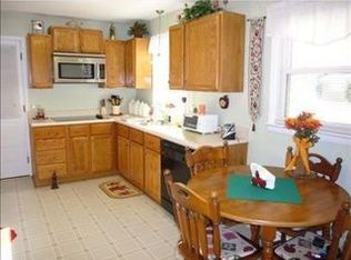 15 Bonneville Dr, Hampton, VA 23664