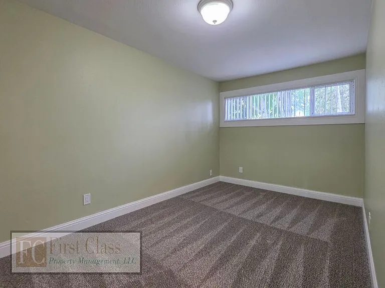 12345 SW Hall Blvd #30 — Photo 13