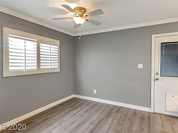 5th image of 1505 Fay Blvd