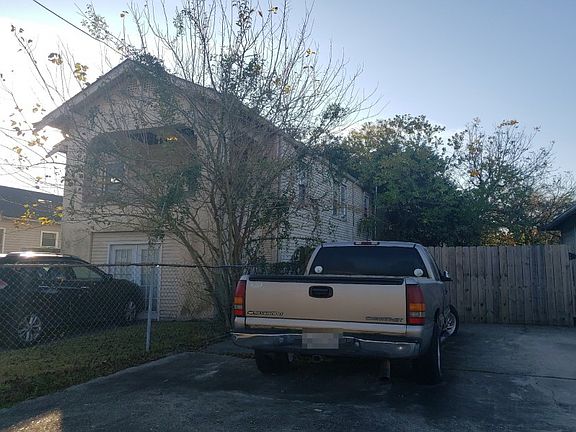 2nd image of 2538 Clover St