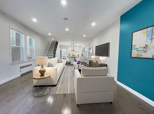 8935 70th Rd, Flushing, NY 11375