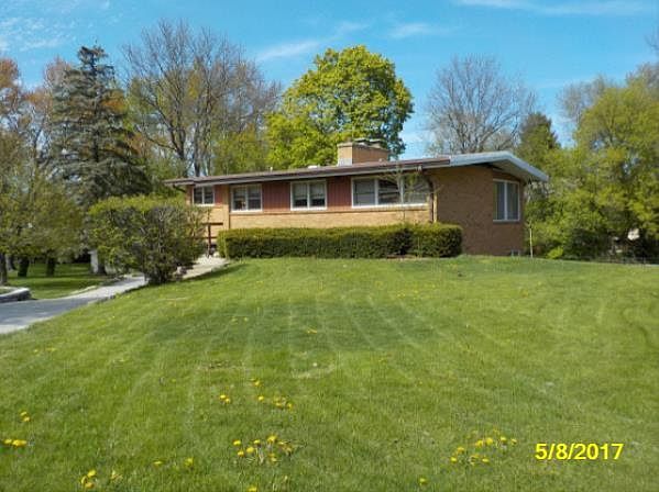 1st image of 2792 S Seymour Pl