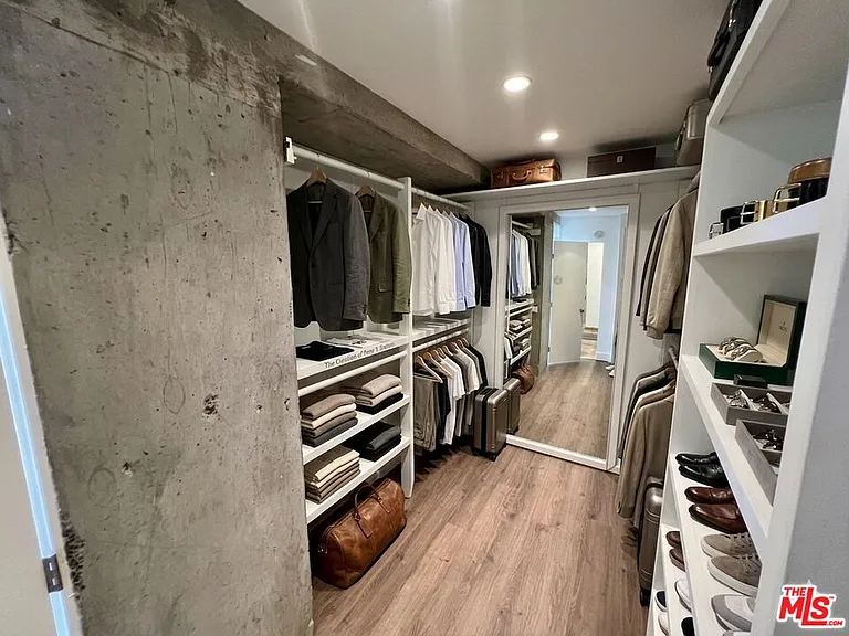 838 N Doheny Dr #402 — Photo 11