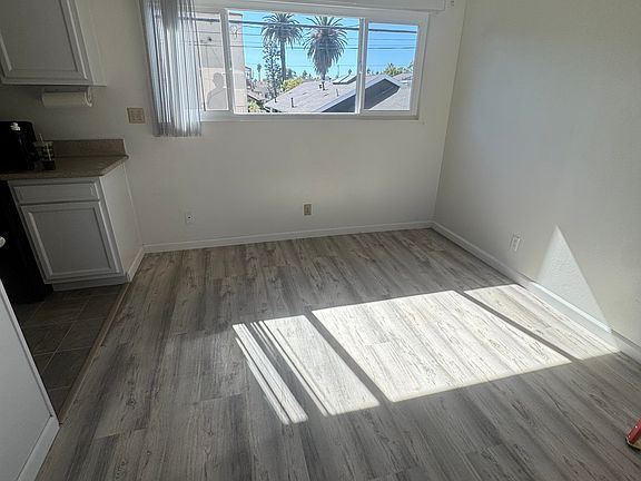 3rd image of 214 Newport Ave APT 6