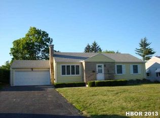 200 E Yates Ave, Findlay, OH 45840