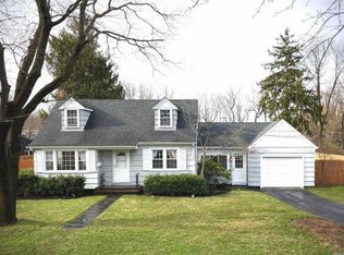 25 Piedmont Dr, Pt Jefferson Station, NY 11776