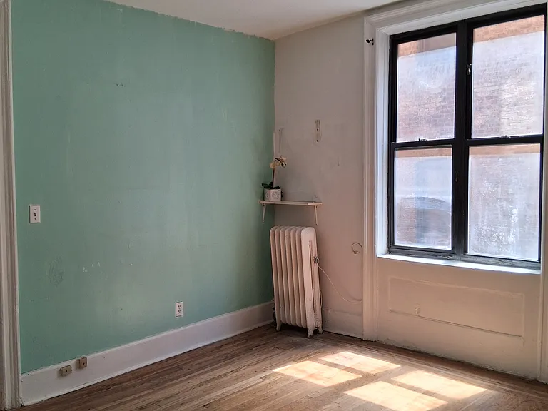 834 Riverside Dr #3E — Photo 1