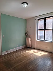834 Riverside Drive