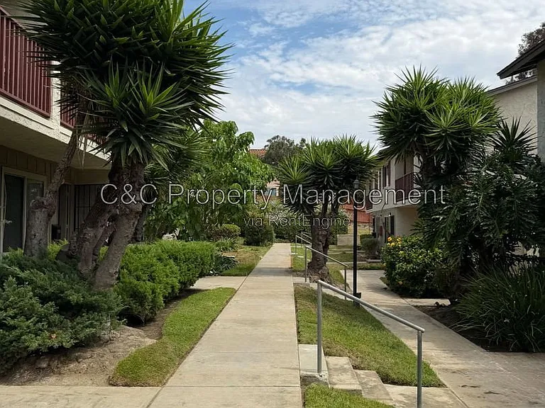 7099 Russan Ln — Photo 17