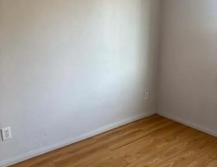 231 W Philadelphia Ave #1 — Photo 2