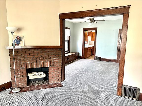 4th image of 1315 W 102nd St