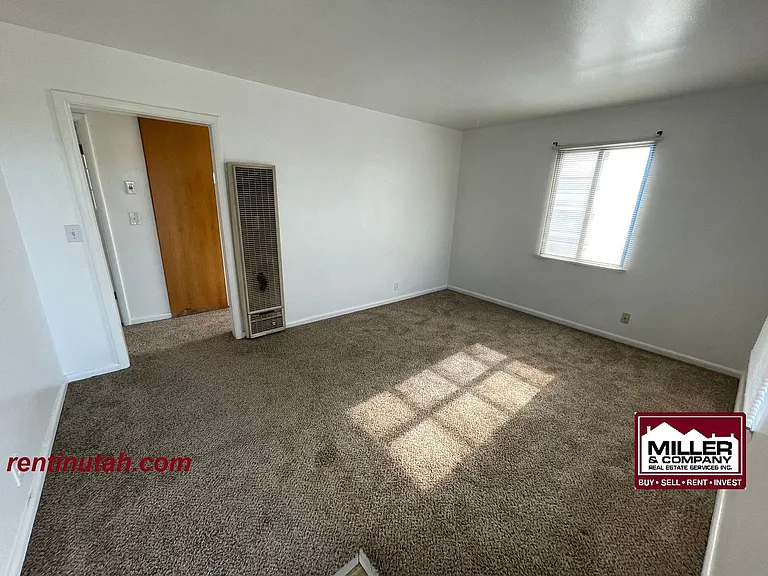 34 W Russett Ave #A — Photo 2
