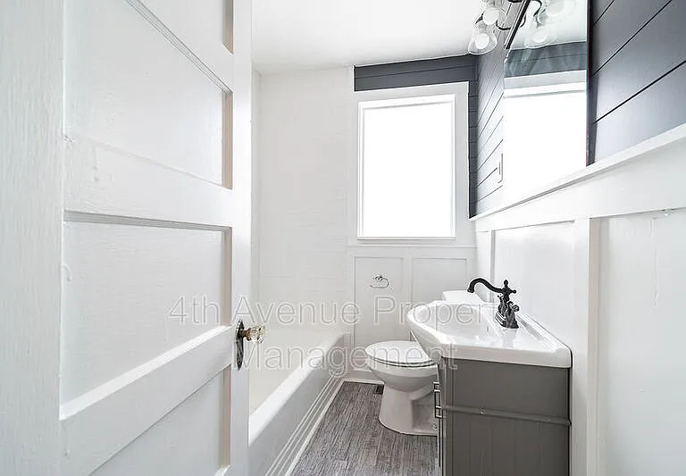 65 W Shadburn Ave — Photo 10