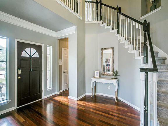 4th image of 4606 Rainbow Valley Ct