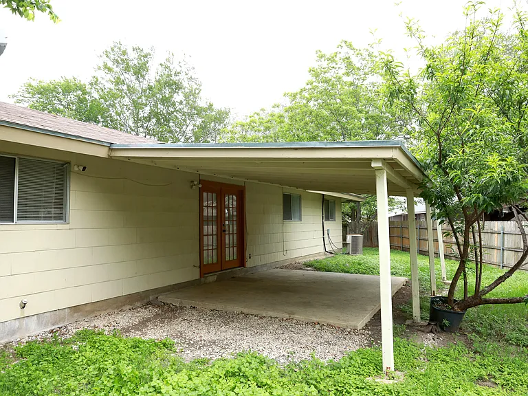 6606 Benhill — Photo 11
