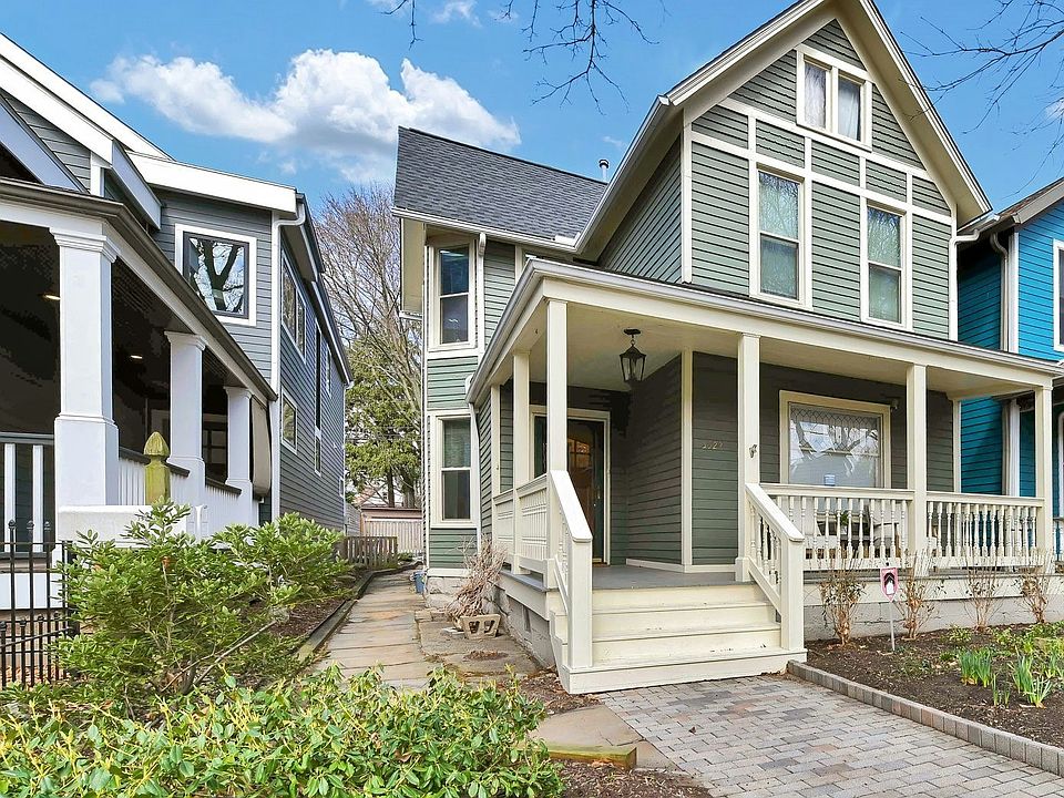 Front entry & private porch
