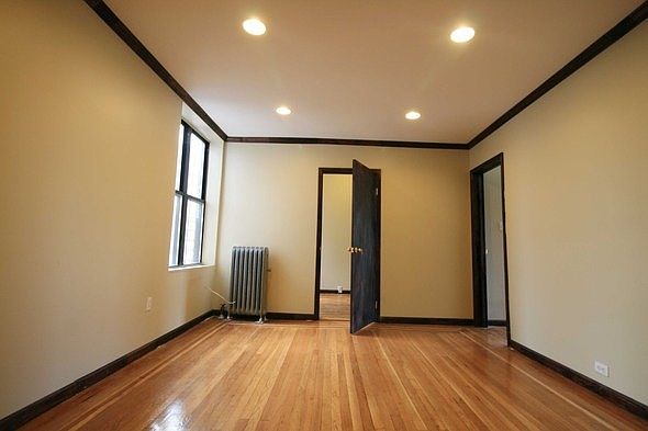 1st image of 1110 President St