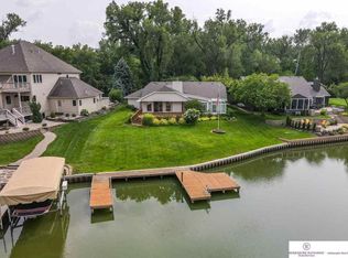 60 Ginger Woods Rd, Valley, NE 68064