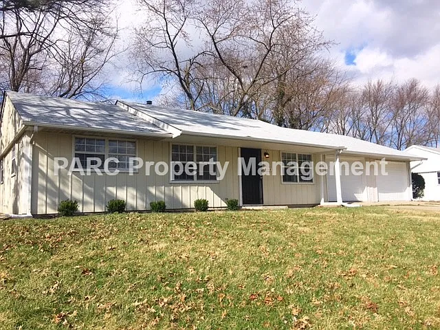 8868 Bel Air Ct photo 1