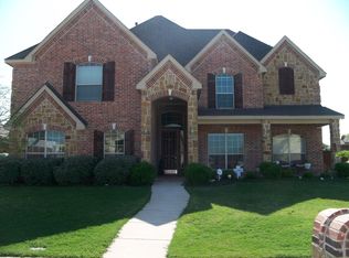611 Montclaire Dr, Mansfield, TX 76063