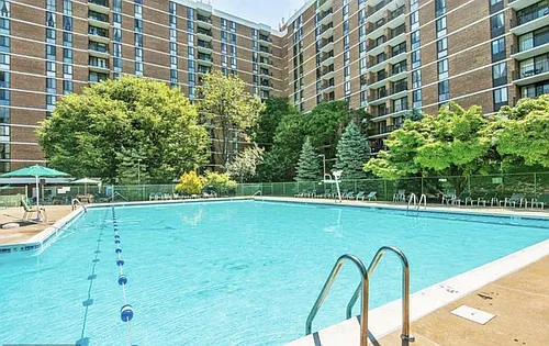 2300 Pimmit Dr Photo 1