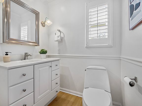 5th image of 14646 Fieldstone Dr #1