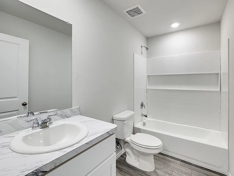 829 Eagles Nest Dr — Photo 4