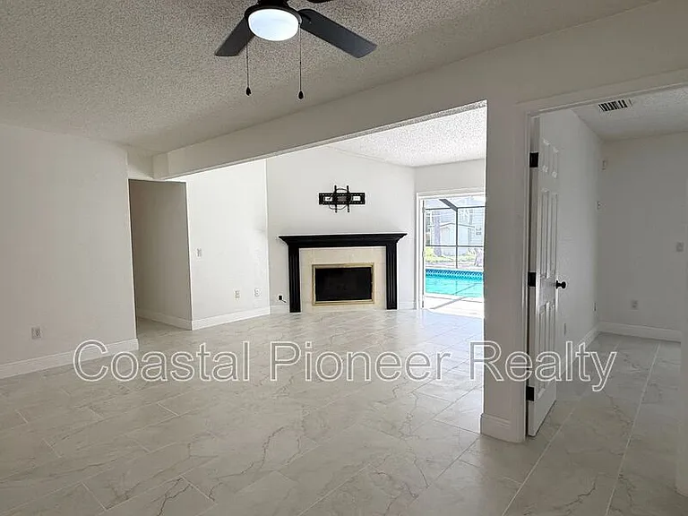 18306 Crawley Rd — Photo 23