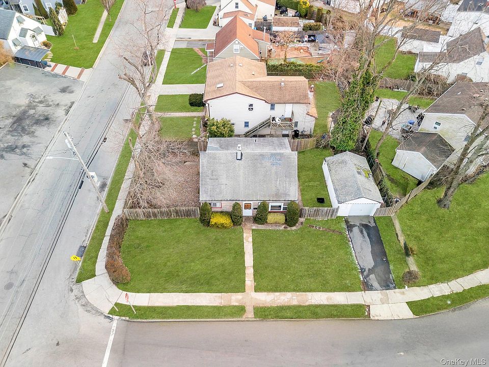 1st image of 2528 Marshall Avenue