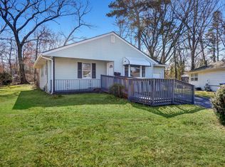 18 Sweet William Ct, Toms River, NJ