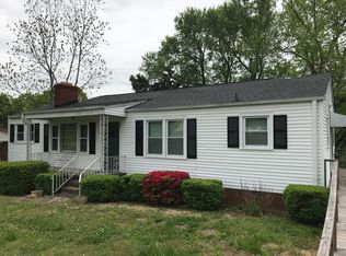 727 Farrs Bridge Rd, Greenville, SC 29611