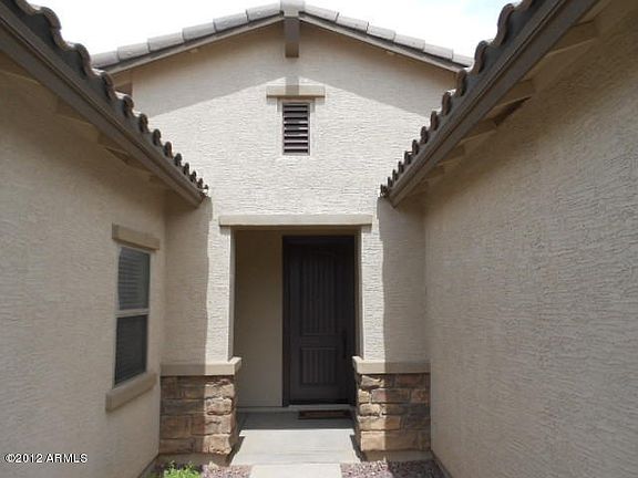 2nd image of 2744 E Lodgepole Dr