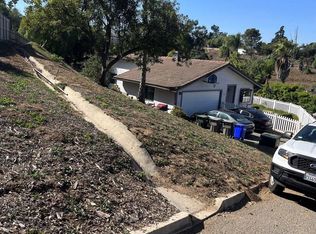 1140 Vista Bonita Dr, Vista, CA 92083