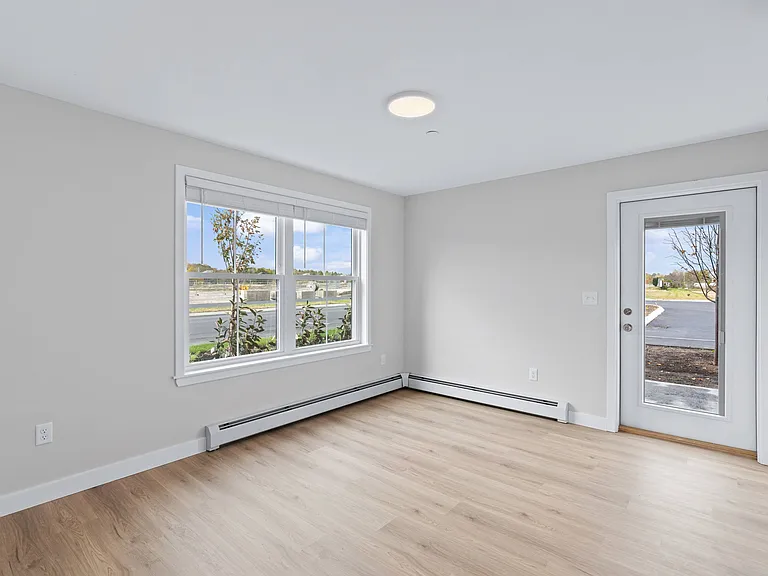 28 Hackamore Ave — Photo 18
