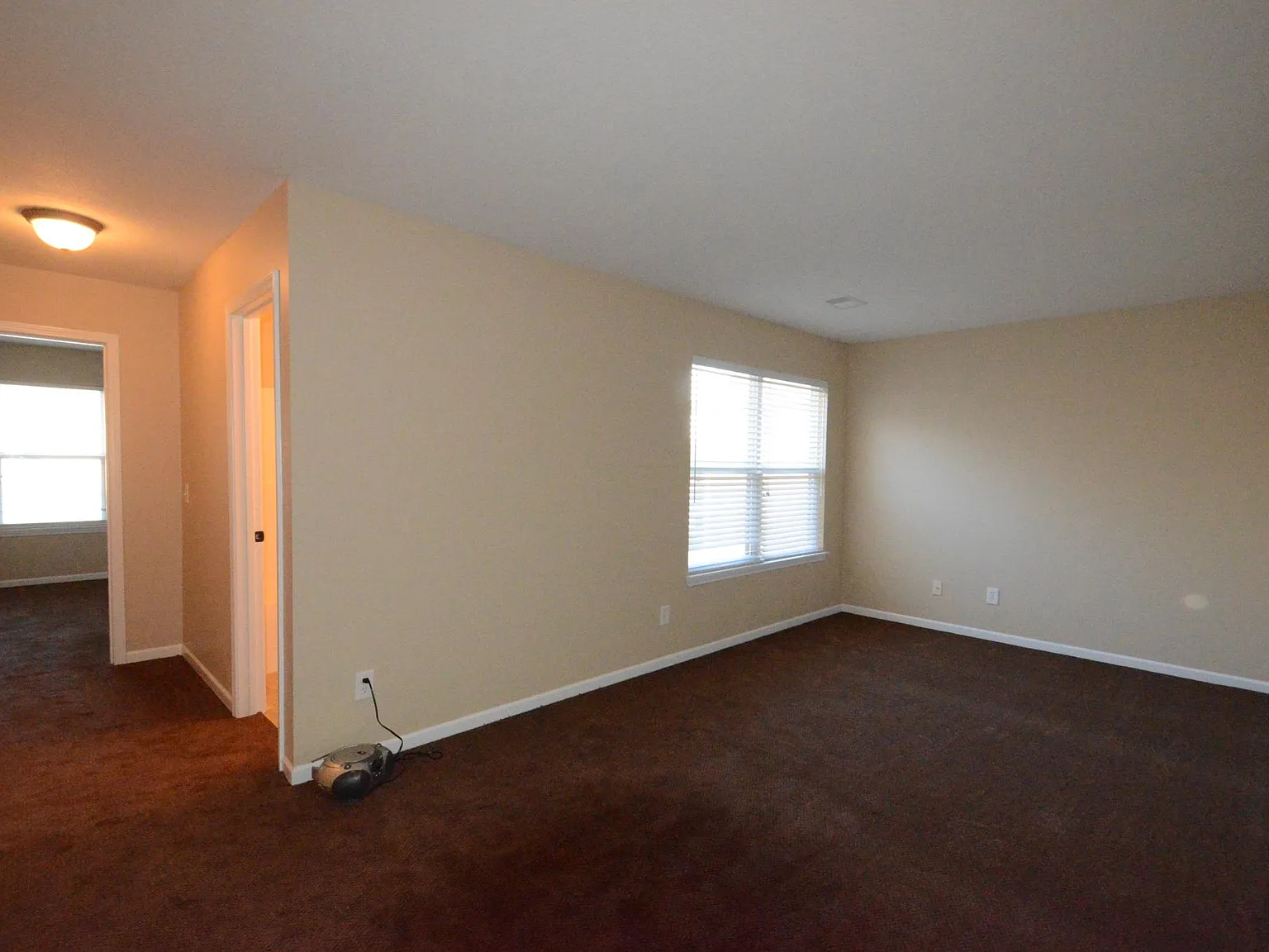 2 bed, 2.5 bath, 1260 sqft, $1,525 — Photo 4