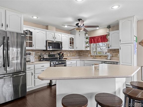 3rd image of 374 Fawn Meadows Dr