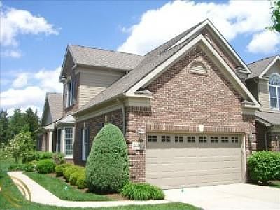 1st image of 44492 Broadmoor Blvd #15