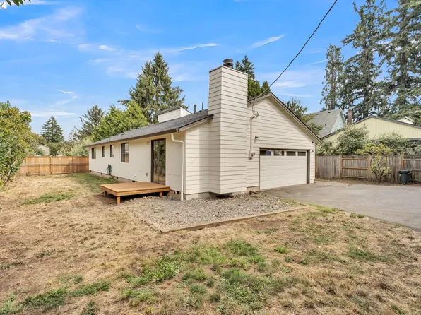 5505 SE Schiller St, Portland, OR 97206