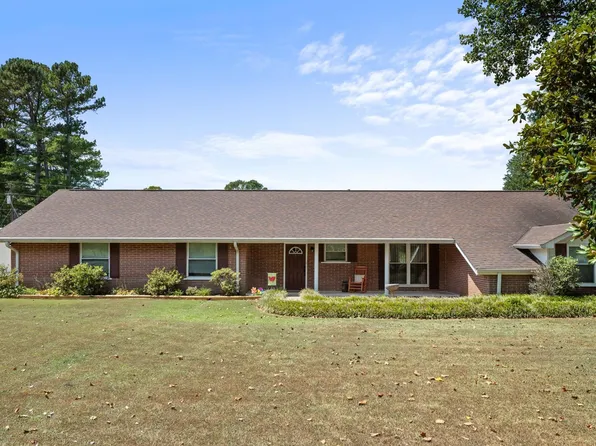 85 Wear Dr, Florence, AL 35633