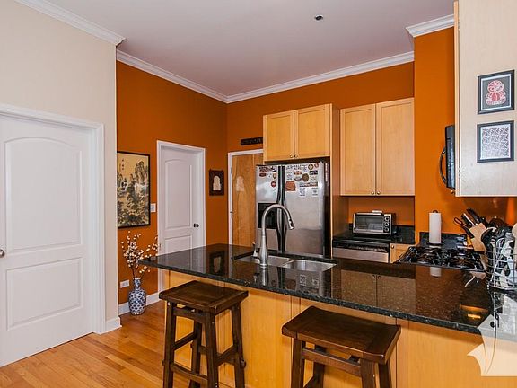 4th image of 2020 W Pierce Ave #O1