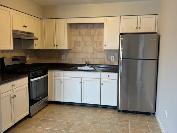 Hilton Gardens, LLC, 35 E Elizabeth Ave #1cbf9f472, Linden, NJ 07036