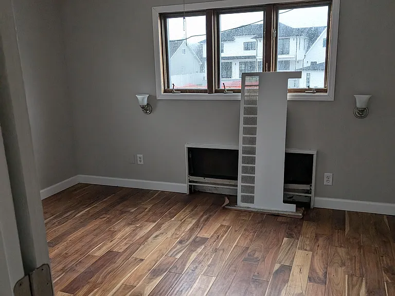 309 E Shore Dr — Photo 5